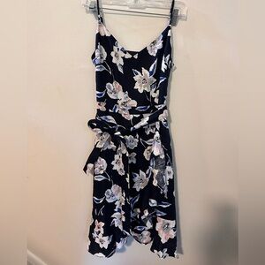 Banana Republic Size 4 Navy Floral Midi Dress
